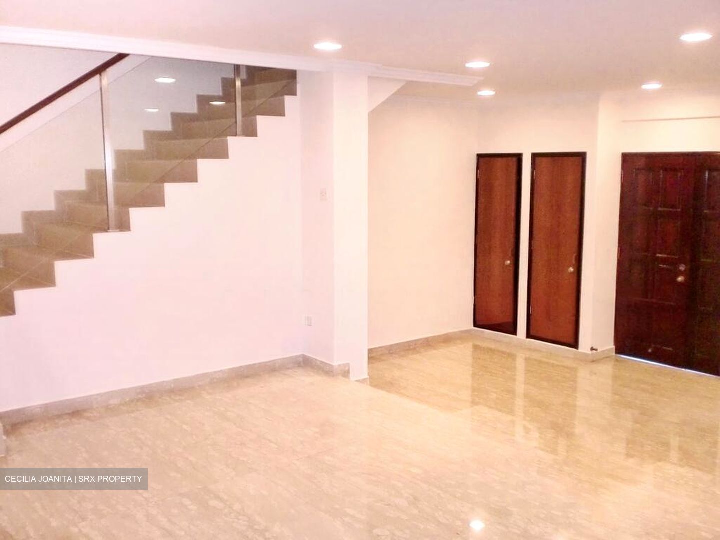 Wajek Walk (D21), Terrace #566111181